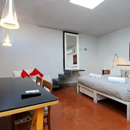 Trastevere Large With Terrace | Romeloft Apartment Rome