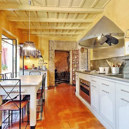 Apartment Trastevere Large With Terrace | Romeloft *